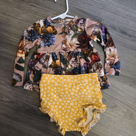 Post Peanut Henley 2 piece set - Picture 2 of 2